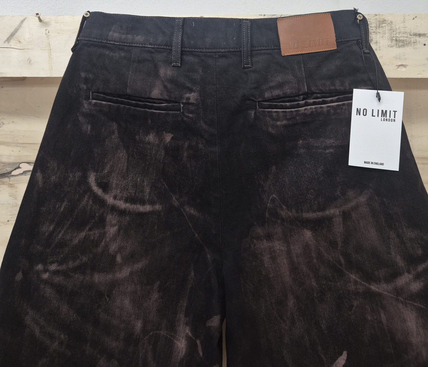 Men's Denim 3 Quarter Length Baggy Bleached Effect Barrow Frayed Shorts Dark Chocolate   1015