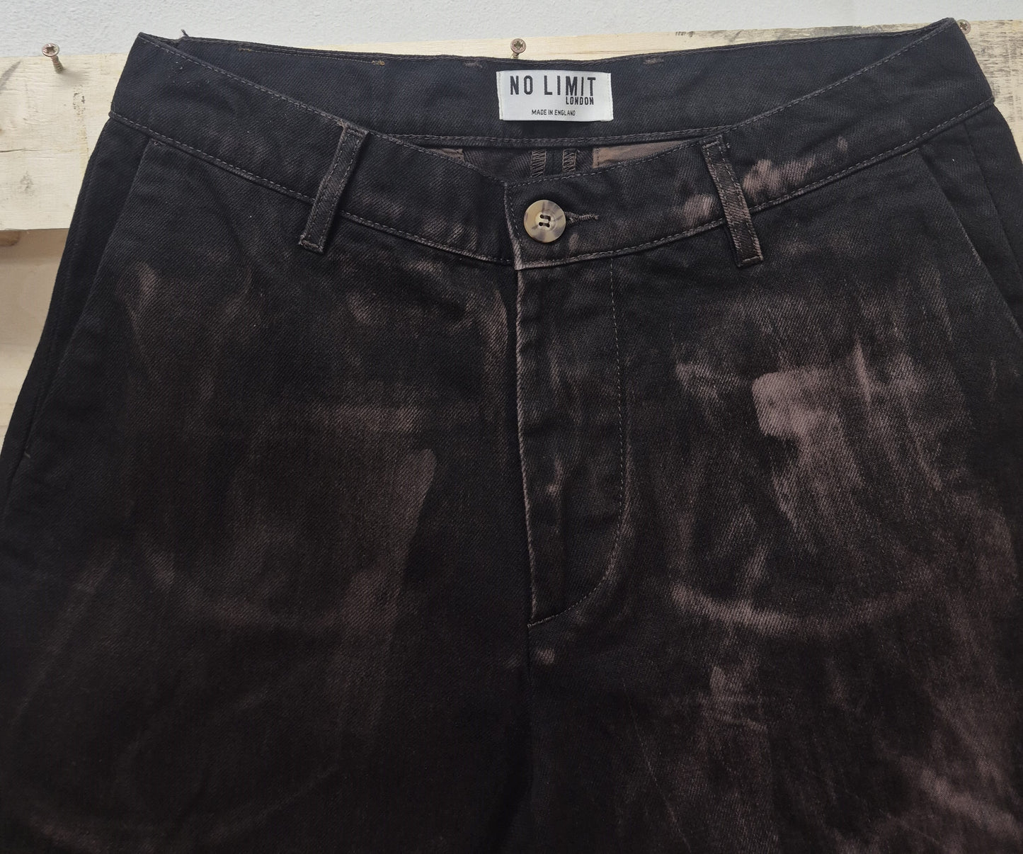 Men's Denim 3 Quarter Length Baggy Bleached Effect Barrow Frayed Shorts Dark Chocolate   1015